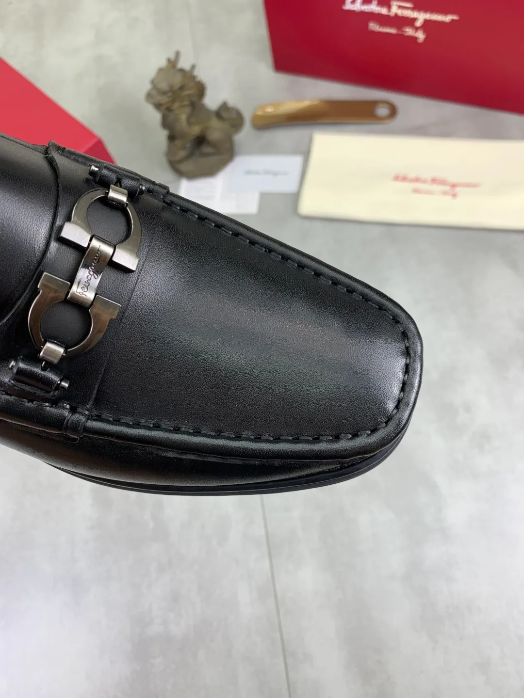 Men's shoes 💰P480 new high quality [Ferragamo/Ferragamo] latest model original imported calfskin, imported cowhide lining + original luxury metal buckle + original combination outsole Comparison without pressure Code number: 38-44 (45 customized)